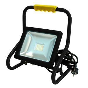 LED-Strahler IP 65 – 30 W / 2250 Lumen mit Tragegestell LED-Strahler IP 65 – 30 W / 2250 Lumen mit Tragegestell
