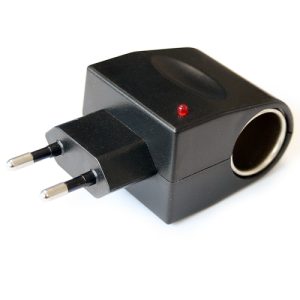 Ladeadapter 230V auf 12V KFZ
