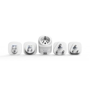 Reiseadapter mit austauschbaren Steckern. 2xUSB