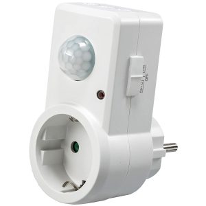 Zwischenstecker mit Bewegungsmelder. weiß