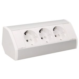 Steckdosenblock Aufbau. silber-weiß. 3fach