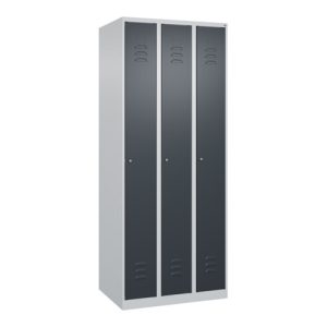 C+P Spind Classic PLUS, 3 Abteile, 1850x750x500mm, 7035/7016 Verschluss Zylinderschloss 3 Garderobenhaken