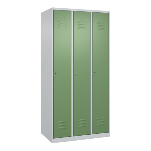 C+P Spind Classic PLUS, 3 Abteile, 1850x900x500mm, 7035/6011 Verschluss Zylinderschloss 3 Garderobenhaken