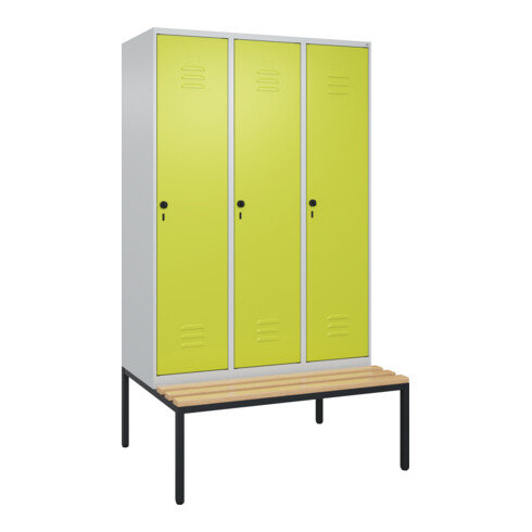 C+P Spind Classic PLUS, Bank, 3 Abteile, 2120x1200x815mm, 7035/0024 Verschluss Sicherheits-Drehriegel 4 Garderobenhaken Sitzbanktyp untergebaut