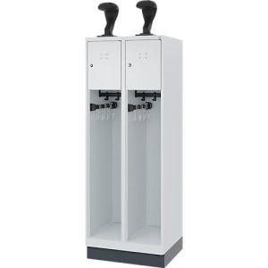 Feuerwehrspind C+P Evolo Youngster, 2 Abteile, mit Helmhalter, mit Sockel, B 600 x T 500 x H 1630 mm, RAL 7035 Lichtgrau/RAL 7016 Anthrazitgrau Feuerwehrspind C+P Evolo Youngster, 2 Abteile, mit Helmhalter, mit Sockel, B 600 x T 500 x H 1630 mm, RAL 7035 Lichtgrau/RAL 7016 Anthrazitgrau