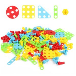 Kinderspielzeug Mosaik. Form- und Farbverständnis fördern