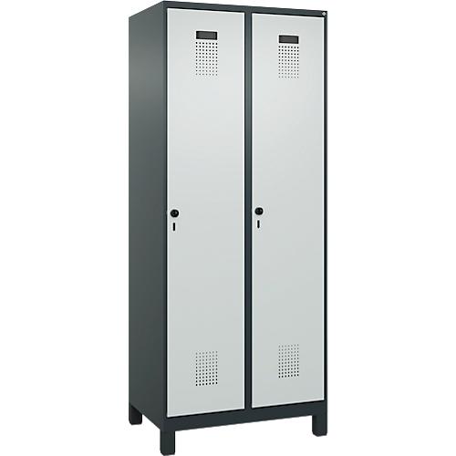 Kleiderspind C+P Evolo Plus, 2 Abteile, 400 mm Abteilbreite, mit Füßen, Anschlag rechts, B 800 x T 500 x H 1950 mm, Drehriegel, anthrazitgrau/lichtgrau