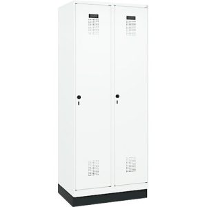 Kleiderspind C+P Evolo Plus, 2 Abteile, 400 mm Abteilbreite, mit Sockel, Anschlag rechts, B 800 x T 500 x H 1950 mm, Drehriegel, verkehrsweiß/verkehrsweiß