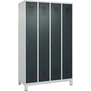 Kleiderspind C+P Evolo Plus, 4 Abteile, 300 mm Abteilbreite, mit Füßen, Anschlag rechts, Zylinder, B 1200 x T 500 x H 1950 mm, lichtgrau/anthrazitgrau