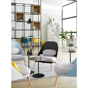 Lounge Sessel, 4-Fuß, B 700 x T 655 x H 755 mm, gepolstert, Sitzschale schwarz Lounge Sessel, 4-Fuß, B 700 x T 655 x H 755 mm, gepolstert, Sitzschale schwarz