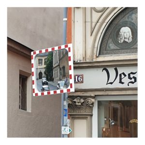 Moravia Verkehrsspiegel aus Sekuritglas 400 x 600 mm mit Heizung + 76er Schelle Moravia Verkehrsspiegel aus Sekuritglas 400 x 600 mm mit Heizung + 76er Schelle