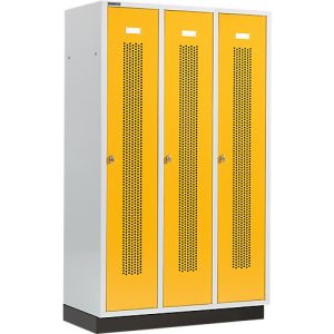 Schäfer Shop Select Kleiderspind mit gelochten Streifen, 3 Abteile, 400 mm, mit Sockel, Drehriegelverschluss, Tür rapsgelb Schäfer Shop Select Kleiderspind mit gelochten Streifen, 3 Abteile, 400 mm, mit Sockel, Drehriegelverschluss, Tür rapsgelb